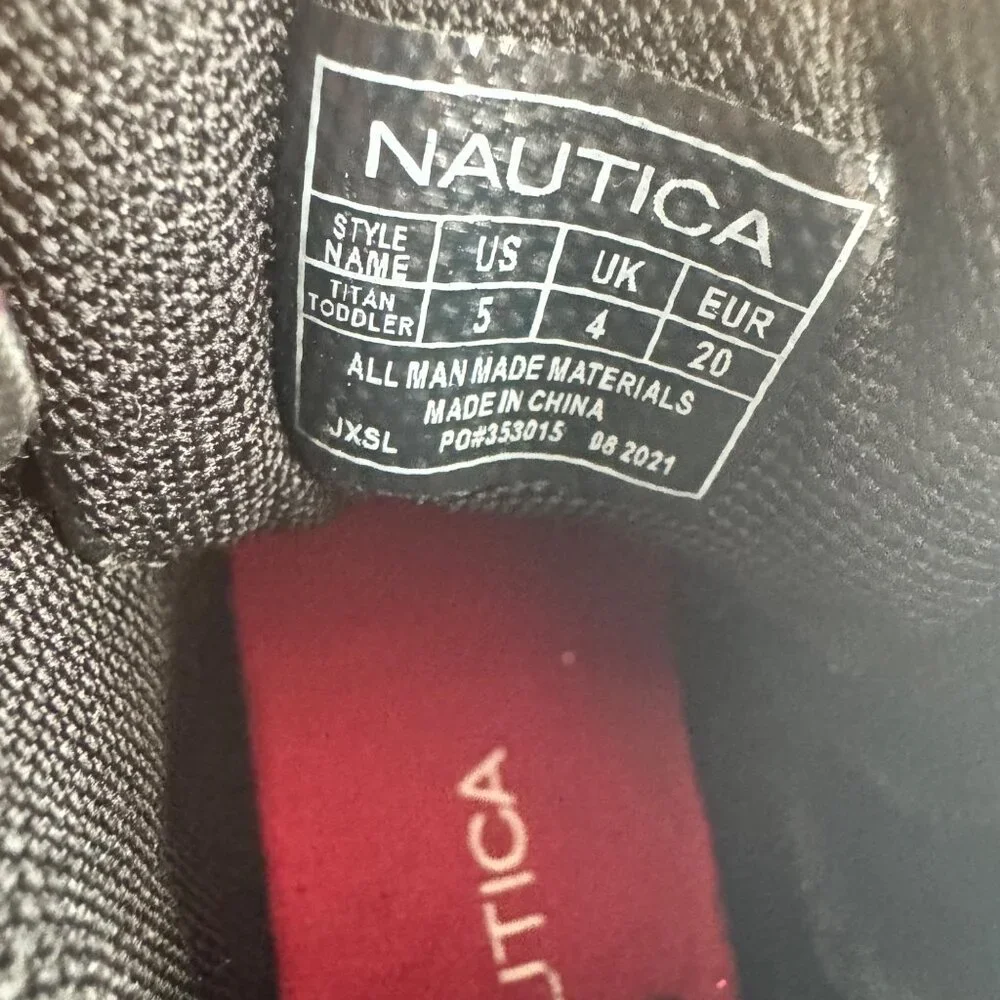 Nautica Titan Toddler boots sz 5 US black drawstring snowboots‎